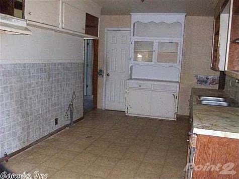 2nd image of 706 Division St