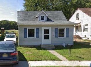 238 Chestnut St, Westville, NJ 08093