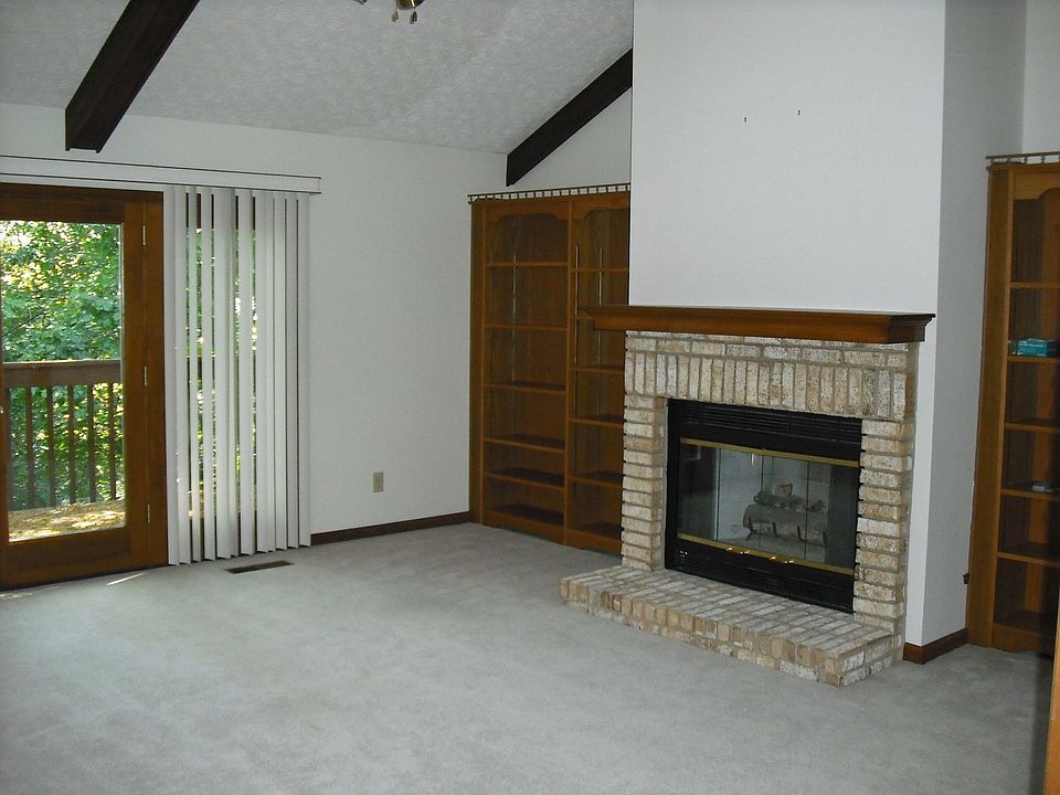 Great room, gas fireplace