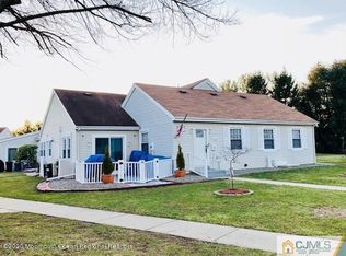 0122 Muhlen Platz UNIT D, Freehold, NJ 07728