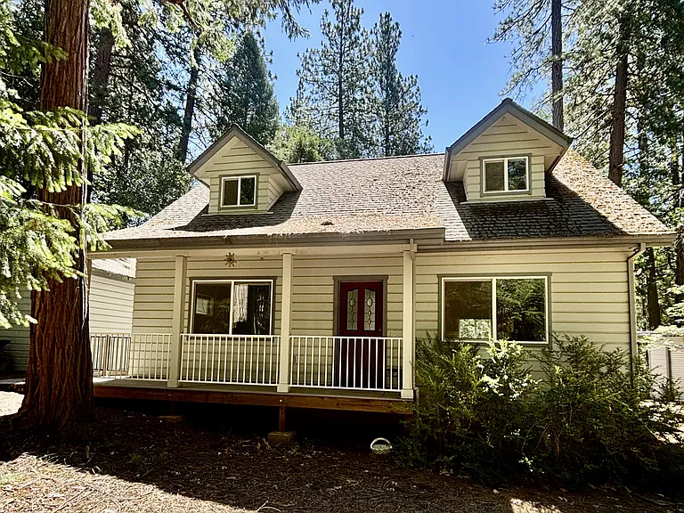 11413 Lower Colfax Rd — Photo 1