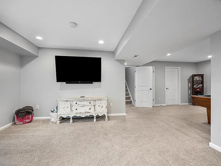 316 Edgewood Dr — Photo 6