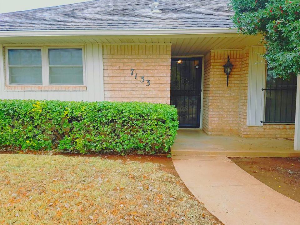 2nd image of 7133 Woodridge Ave
