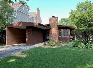 413 S Argyle Ave, Elmhurst, IL 60126