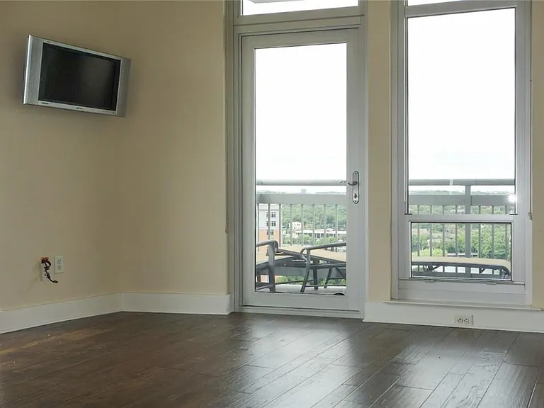 603 Davis St #1409 — Photo 14