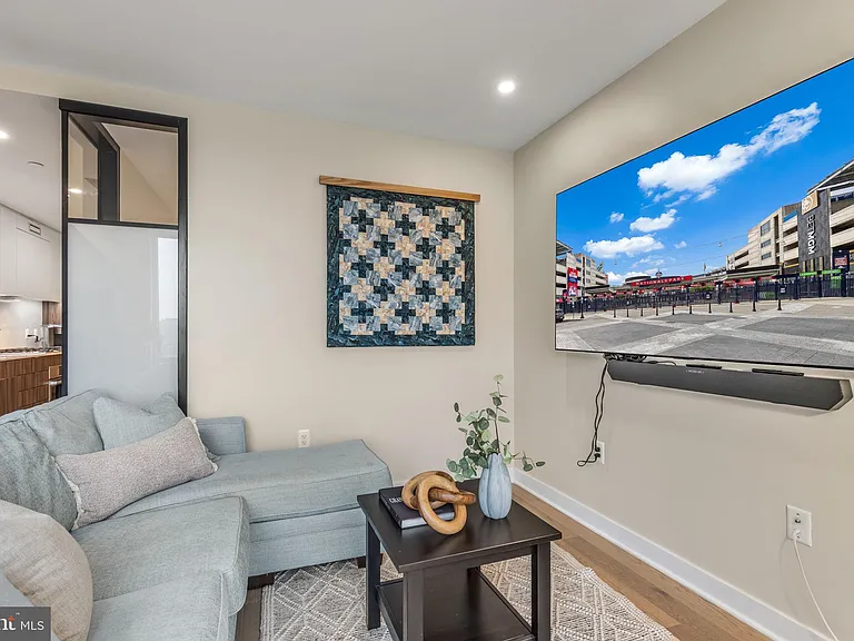37 L St SE #803 — Photo 16