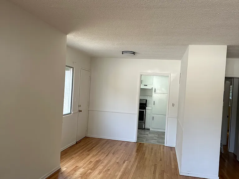 801 S Sherbourne Dr #3 — Photo 5