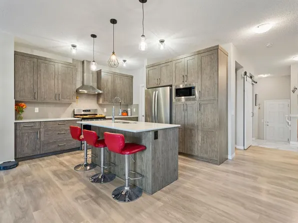 178 SE Buckskin Way, Cochrane, AB T4C 2R7