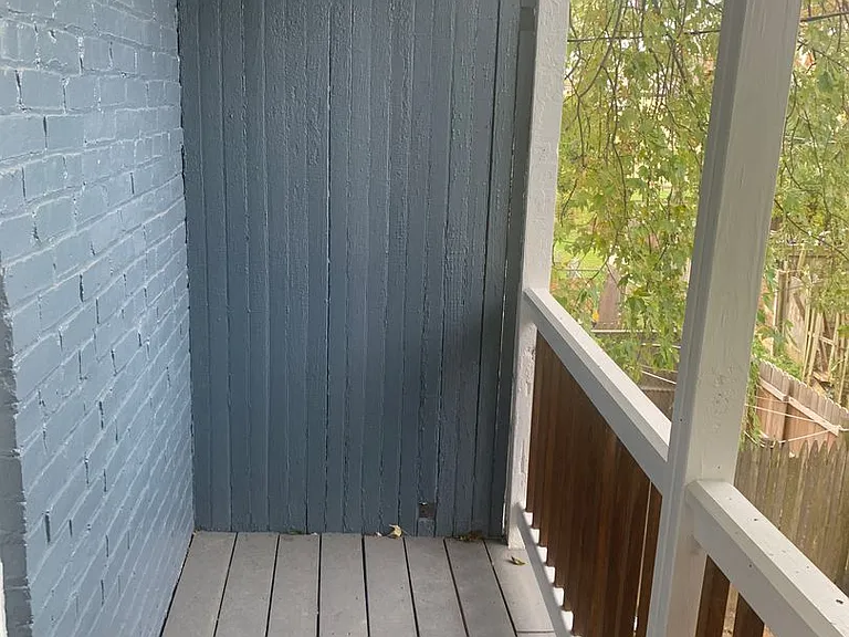 525 E Philadelphia St — Photo 13
