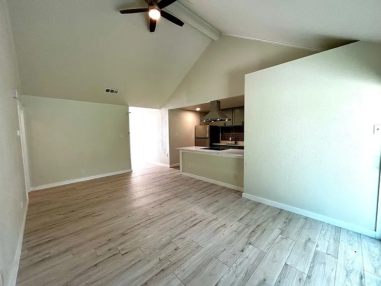 1005 W Martin Luther King Jr Blvd #A — Photo 20