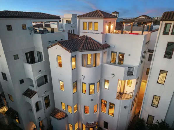 5207 Calle Montilla Pl, Houston, TX 77007