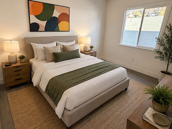 4th image of 1716 E Lincoln Ave #0