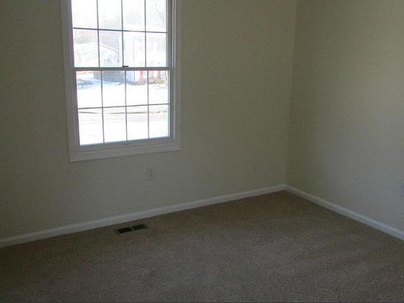 5th image of 16102 Indus Dr