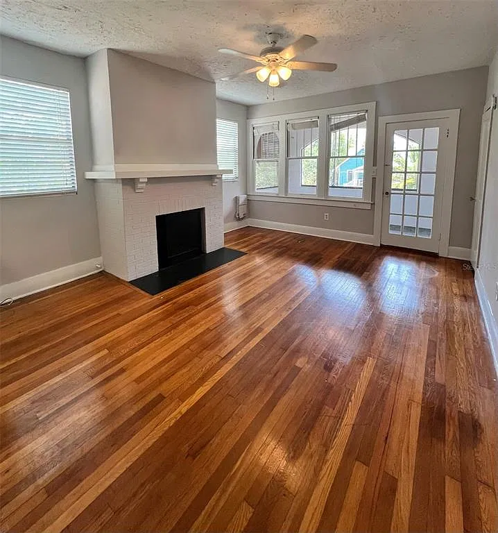 2 bed, 1.0 bath, 928 sqft, $2,250 — Photo 3