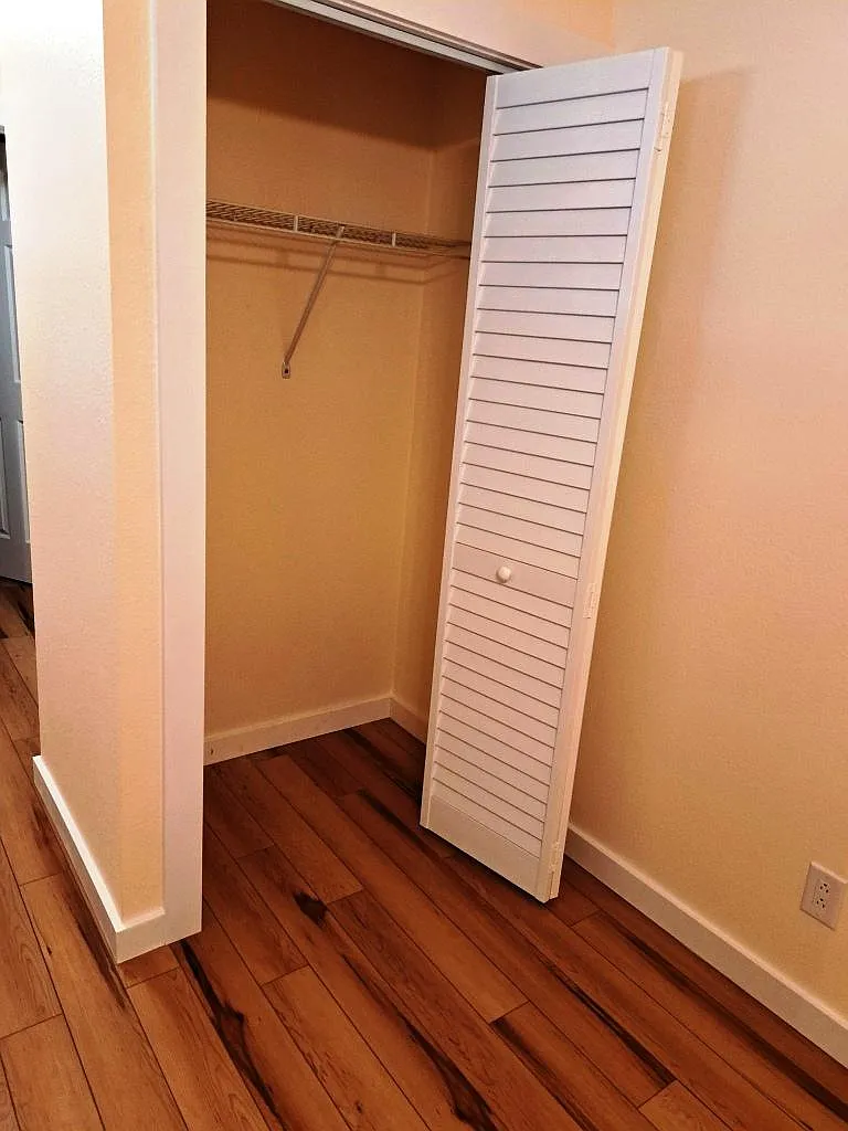 Studio, 235 sqft, $1,350 — Photo 4