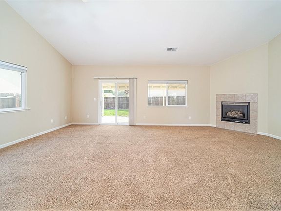 3rd image of 16 Pelican Pl #50