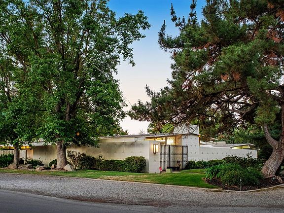 4th image of 5306 N Sequoia Dr