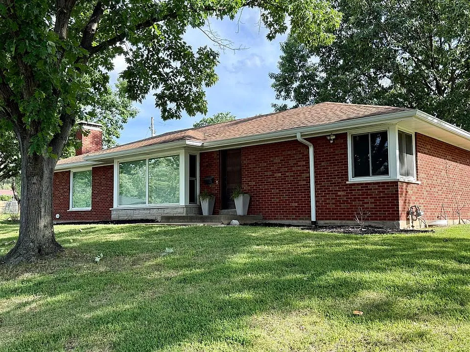 816 Brentford Dr