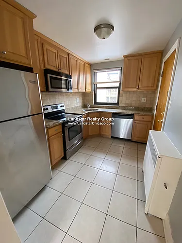 7322 N Ridge Ave #3W Photo 1 7322 N Ridge Ave #3W Photo 1