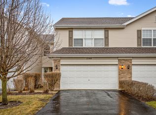 2368 Stoughton Cir, Aurora, IL 60502