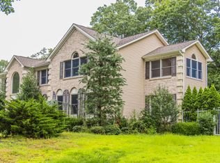180 Eaglenest Rd, Freehold, NJ 07728