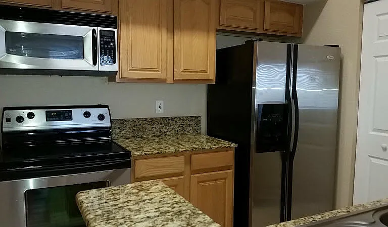291 SW Palm Dr #303 — Photo 12