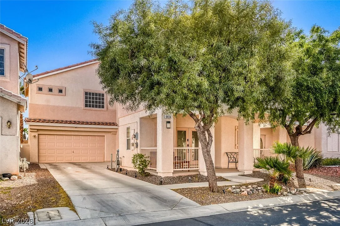 3 bed, 2.5 bath, 2196 sqft, $2,500 — Photo 1