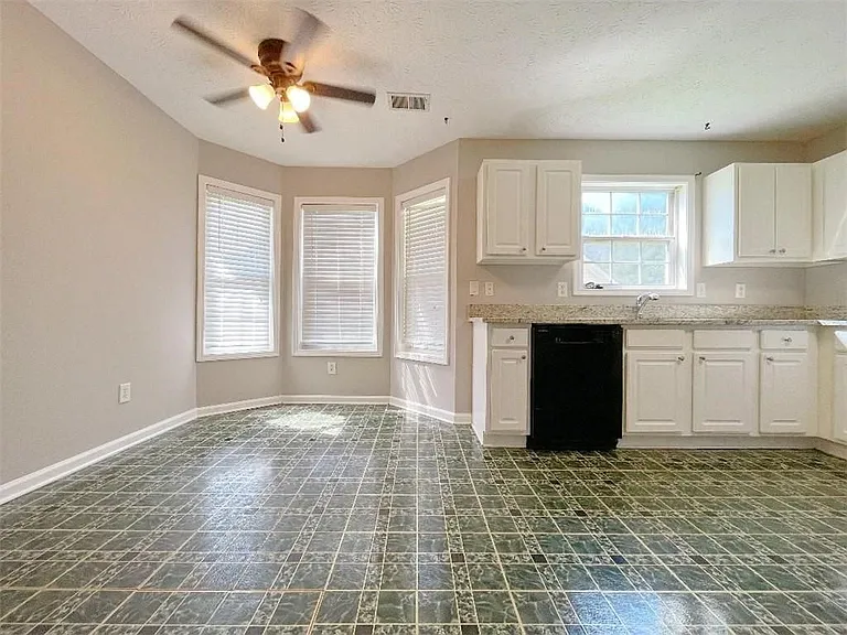 408 Lee Miller Dr — Photo 9