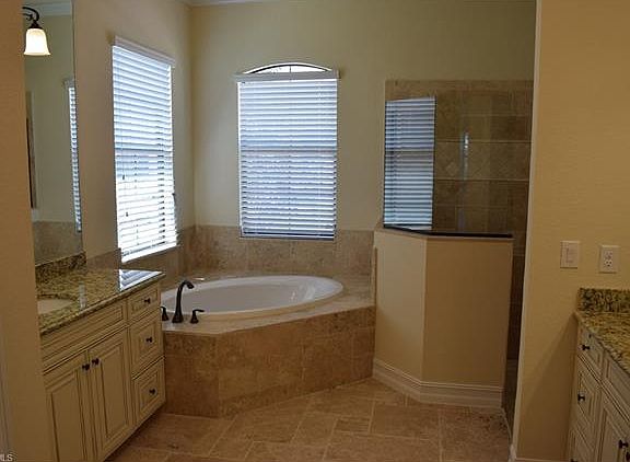 3rd image of 28675 Lisburn Ct