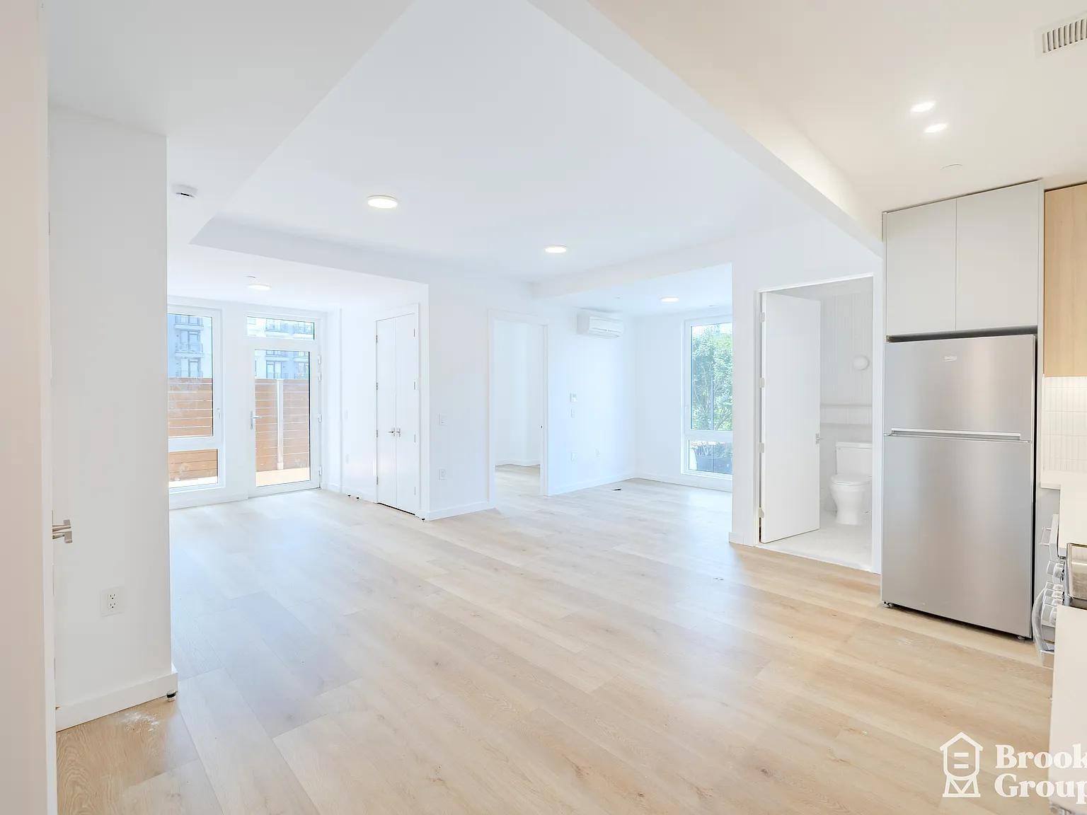 1889 Atlantic Avenue — Photo 3
