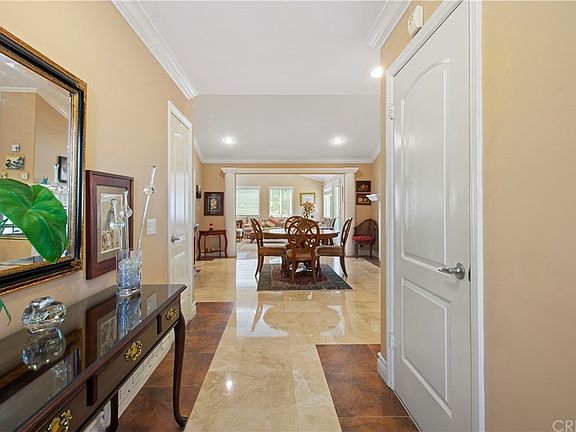 5th image of 22724 Crespi St