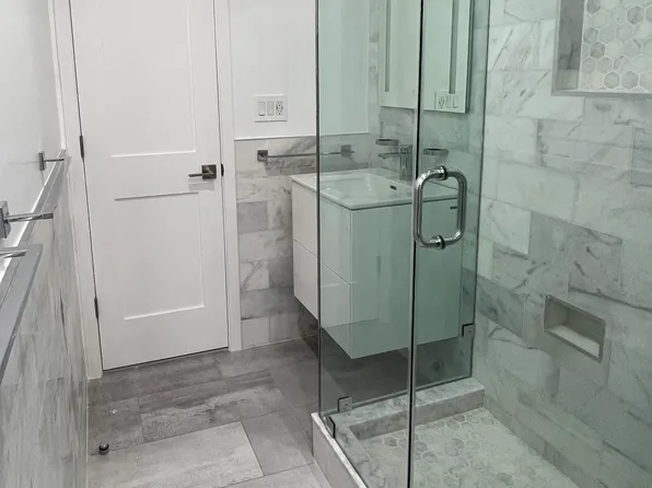 60 East 9th Street image 7 of 27