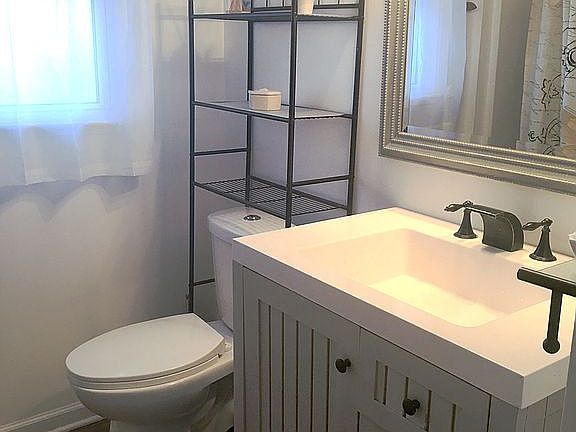 fully renovated bathroom
