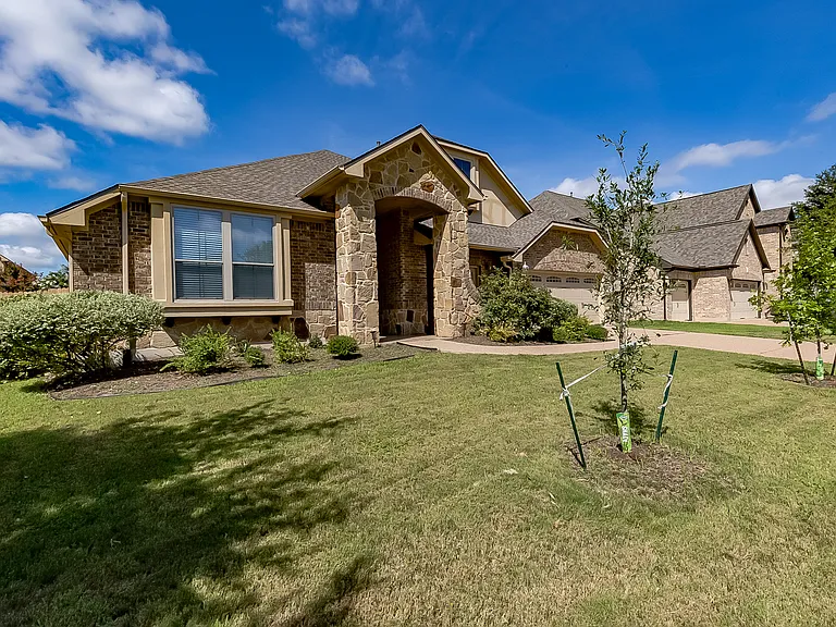 2905 Portulaca Dr — Photo 2