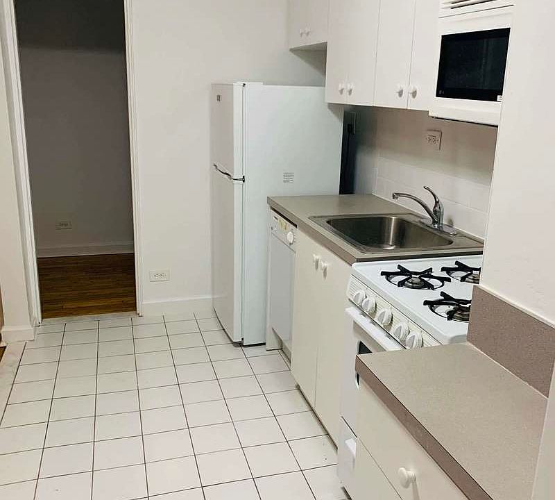 2nd image of 135-05 Hoover Ave #1B