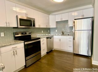 520 Washington St #4, Brookline, MA 02446