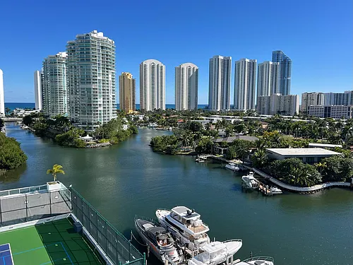 400 Sunny Isles Blvd #1022 Photo 1