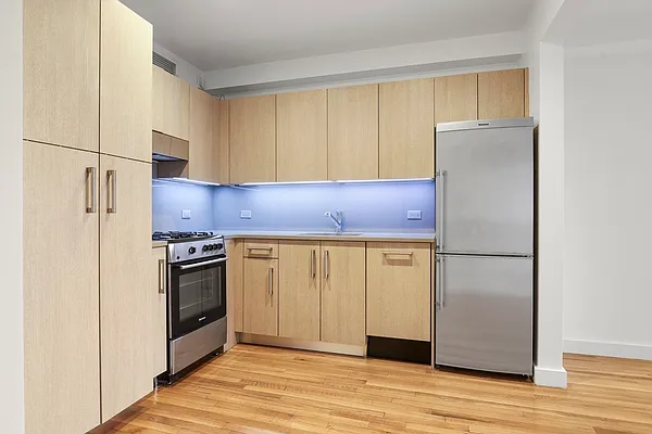 Rented by Stonehenge NYC LLC | media 4