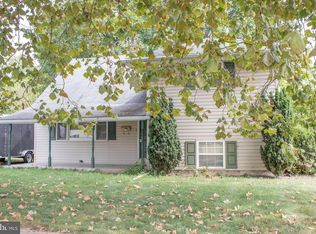 1221 Devers Rd, York, PA 17404