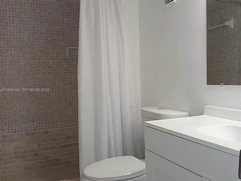 1300 Saint Charles Pl #222 — Photo 8
