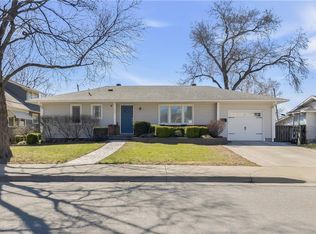 4509 W 51st St, Roeland Park, KS 66205