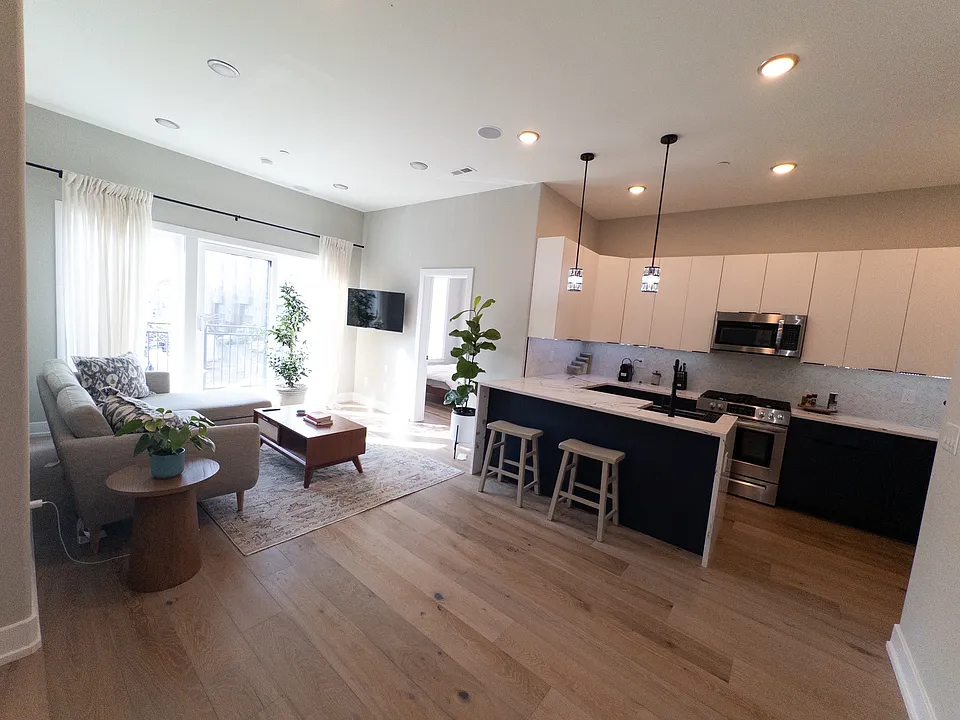 1645 Germantown Ave #3