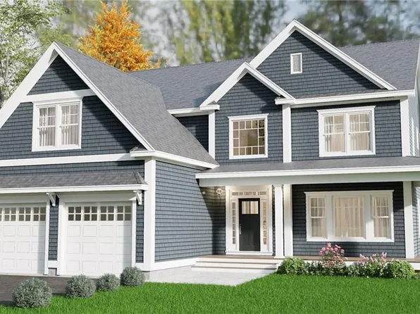 8 Ashton Ct, Cranston, RI 02921