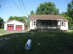 3845 B St photo 1
