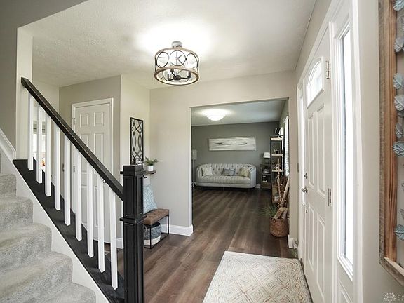 2nd image of 6725 Grand Oaks Ct