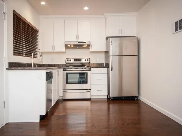 740 Sapphire St APT 1, San Diego, CA 92109