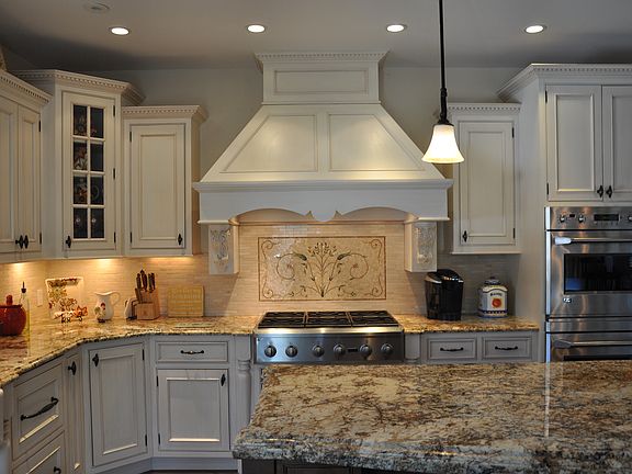 4th image of 24 Oak Ln