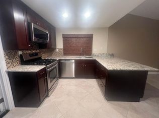 19556 Tangelo Dr, Riverside, CA 92508