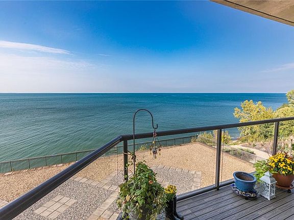 3rd image of 9315 Larimar Dr Unit 9315