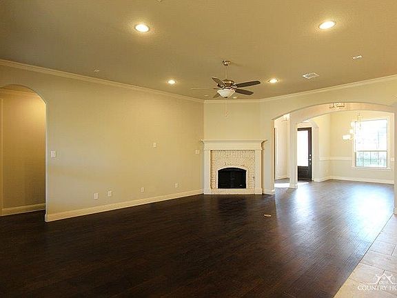 4th image of 7005 Golf Club Dr